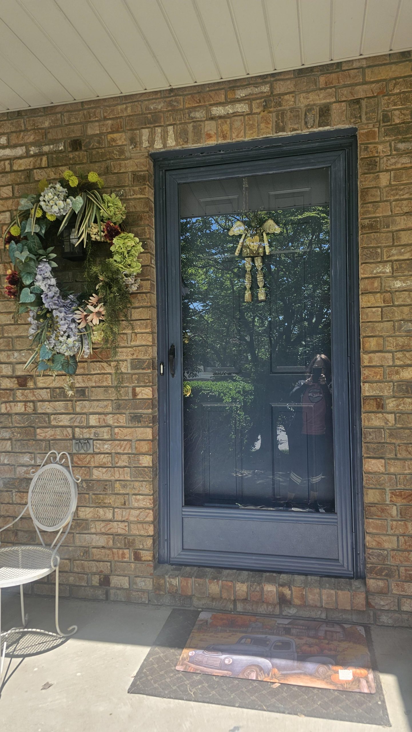 Do you like the white door or the blue door?